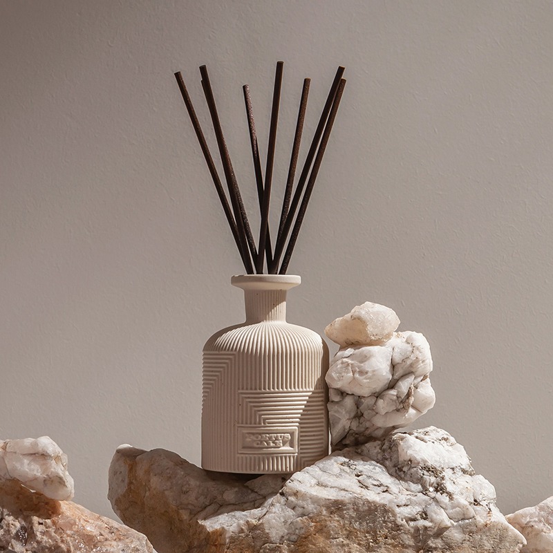 Betörende Raumduft Diffuser der Serie Hajjar Blanc